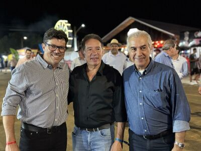 Imagem da notícia Lideranças estaduais e federais prestigiam abertura da 4ªExpo Rica e exaltam gestão do Prefeito Cleverson